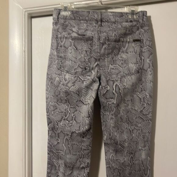 White House black market skinny ankle snakeskin print pants size 2 - Picture 7 of 12